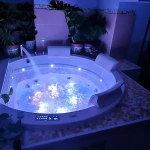 https://tora-sweet-love.taorminaitalyhotels.com