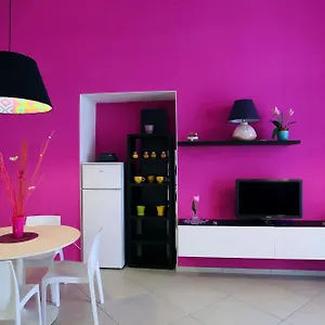 https://vivi-napoli.hotels-amalfi.com